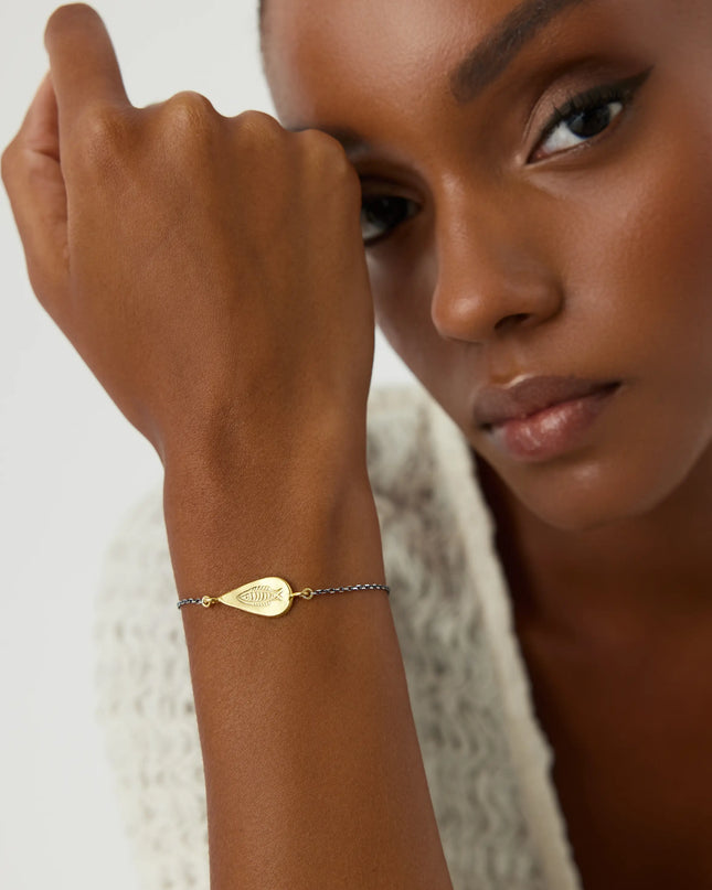 Urart Fish Engraved Bracelet, 18K Gold-Plated Oxidized Sterling Silver Dabas Minimalist