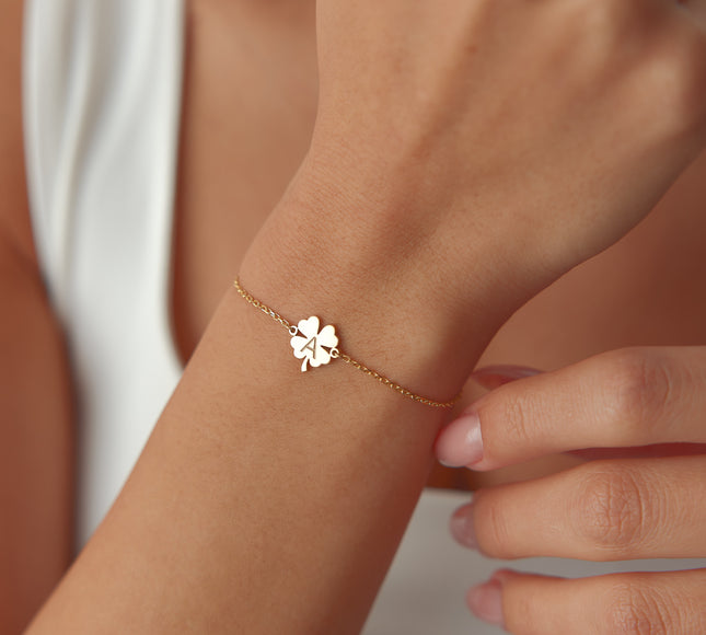 Dainty Clover Lucky Bracelet