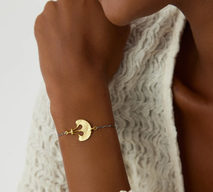 Ginkgo Leaf Bracelet, 18K Gold-Plated Sterling Silver - Dabas Minimalist