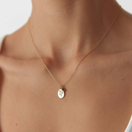 Oval Birth Flower Necklace - 18K Gold-Plated Minimalist Jewelry - Dabas Minimalist