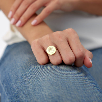 Custom Circle Birth Flower Ring - Dabas Minimalist