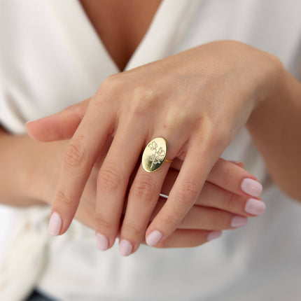 Custom Oval Birth Flower Signet Ring - Dabas Minimalist