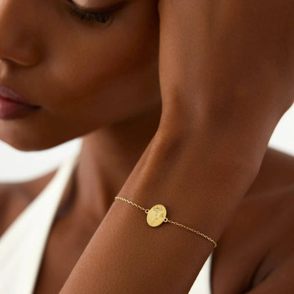 Tiny Birth Flower Bracelet – 18K Gold-Plated Custom Floral Charm Bracelet - Dabas Minimalist