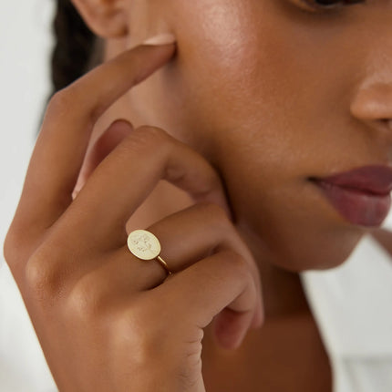 Horizontal Birth Flower Ring, 18K Gold-Plated Sterling Silver - Dabas Minimalist