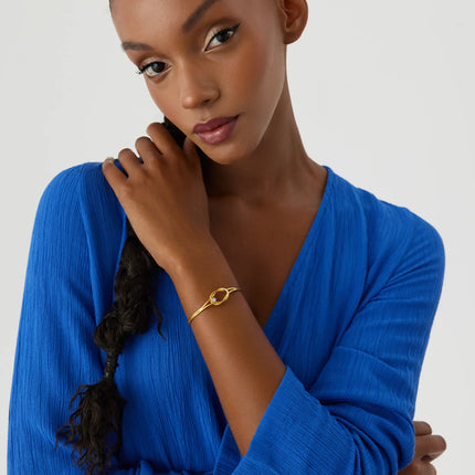 18K Gold Knot Solid Cuff Bangle Bracelet, Symbolic Jewelry - Dabas Minimalist