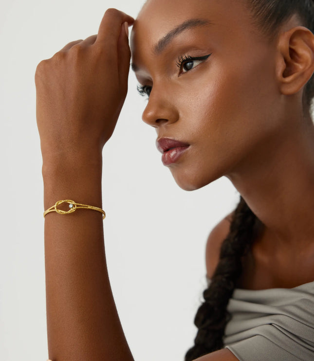 Knot Cuff Fluted Bangle Bracelet, 18K Gold-Plated Sterling Silver Symbolic Minimalist Jewelry - Dabas Minimalist