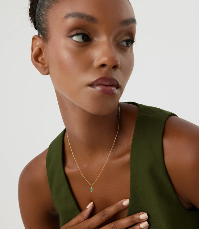 Minimalist Teardrop Emerald Necklace – 18K Gold-Plated Sterling Silver - Dabas Minimalist