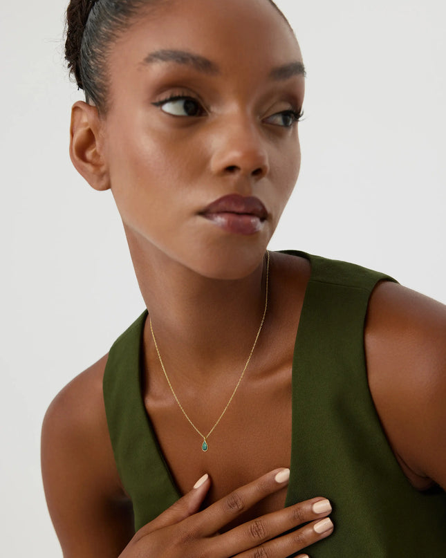 Minimalist Teardrop Emerald Necklace – 18K Gold-Plated Sterling Silver - Dabas Minimalist
