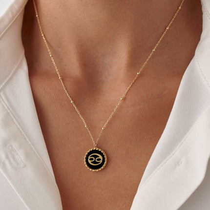 Personalized Onyx Coin Letter Necklace Dabas Minimalist