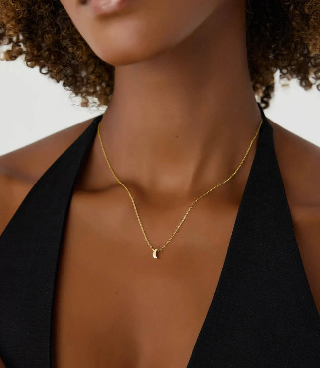 Minimalist Moon Necklace – 18K Gold-Plated Sterling Silver - Dabas Minimalist