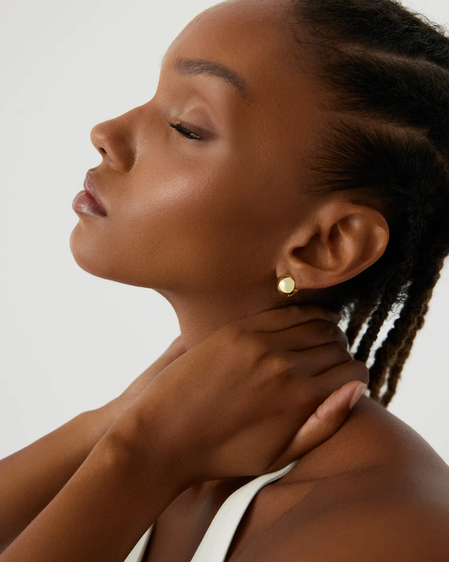 Gold Huggie Hoop Earrings – 18K Gold-Plated Sterling Silver Minimalist Jewelry - Dabas Minimalist