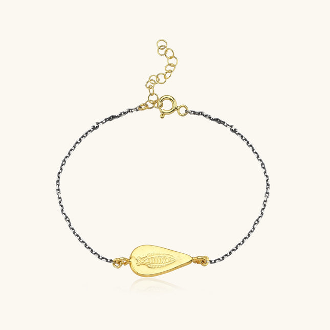 Urart Fish Engraved Bracelet, 18K Gold-Plated Oxidized Sterling Silver - Dabas Minimalist