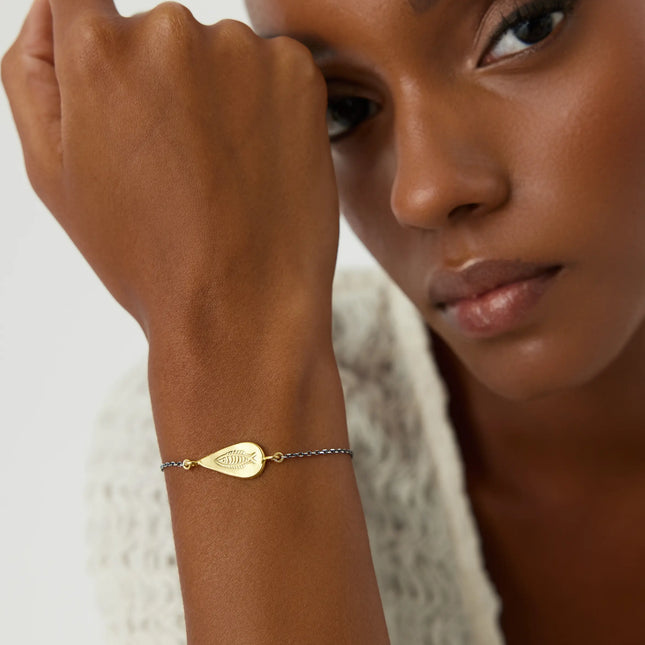 Urart Fish Engraved Bracelet, 18K Gold-Plated Oxidized Sterling Silver - Dabas Minimalist