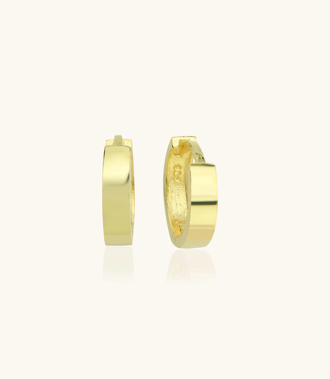 Sleek Gold Huggie Hoop Earrings – 18K Gold-Plated Sterling Silver Minimalist Jewelry - Dabas Minimalist