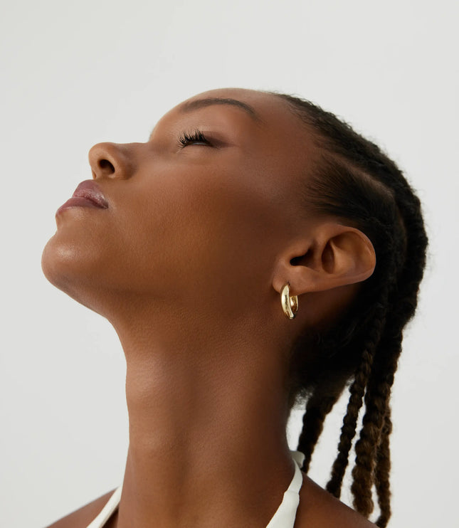 Thick Gold Hoop Earrings – 18K Gold-Plated Sterling Silver Statement Jewelry - Dabas Minimalist