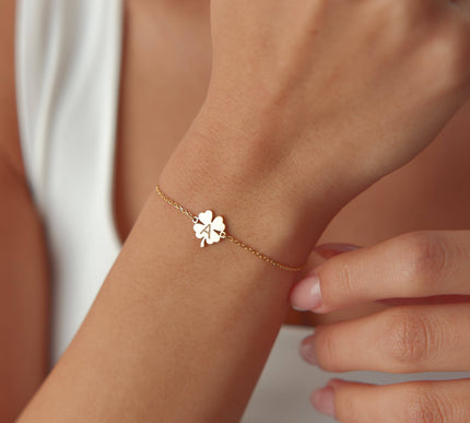 Dainty Clover Lucky Bracelet - Dabas Minimalist