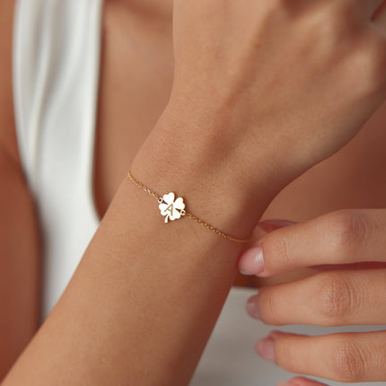Dainty Clover Lucky Bracelet - Dabas Minimalist
