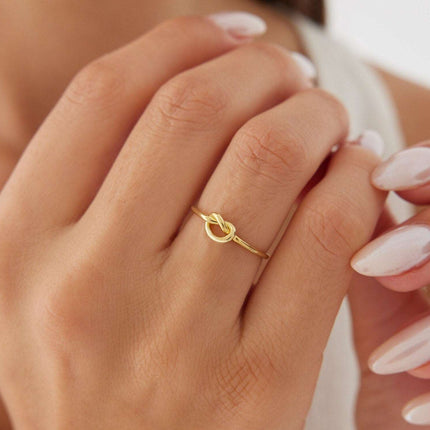 Gold Knot Ring – 18K Gold-Plated Sterling Silver - Dabas Minimalist