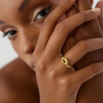 Gold Knot Ring – 18K Gold-Plated Sterling Silver - Dabas Minimalist
