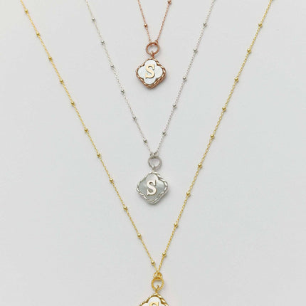 Clover Mother of Pearl Initial Pendant Necklace – 18K Gold-Plated Sterling Silver - Dabas Minimalist