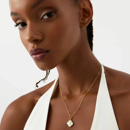 Clover Mother of Pearl Initial Pendant Necklace – 18K Gold-Plated Sterling Silver - Dabas Minimalist
