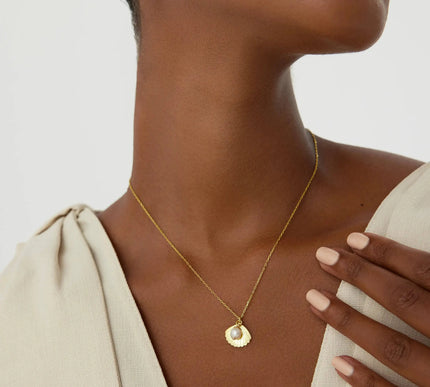 Seashell and Pearl Necklace - 18K Gold-Plated Sterling Silver - Dabas Minimalist
