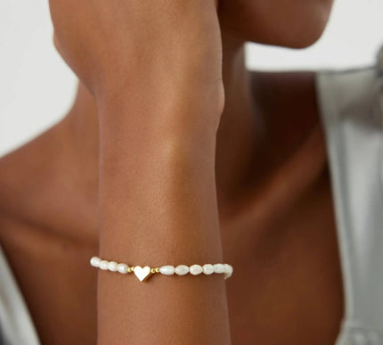 Gold Heart and Freshwater Pearl Bracelet – Elegant 925K Sterling Silver Jewelry - Dabas Minimalist