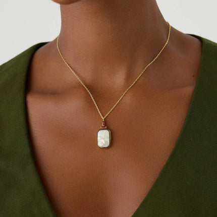 Baroque Pearl and Baguette Diamond Pendant Necklace - Dabas Minimalist