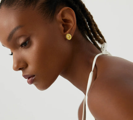 Compass Star Stud Earrings – 18K Gold-Plated Sterling Silver - Dabas Minimalist